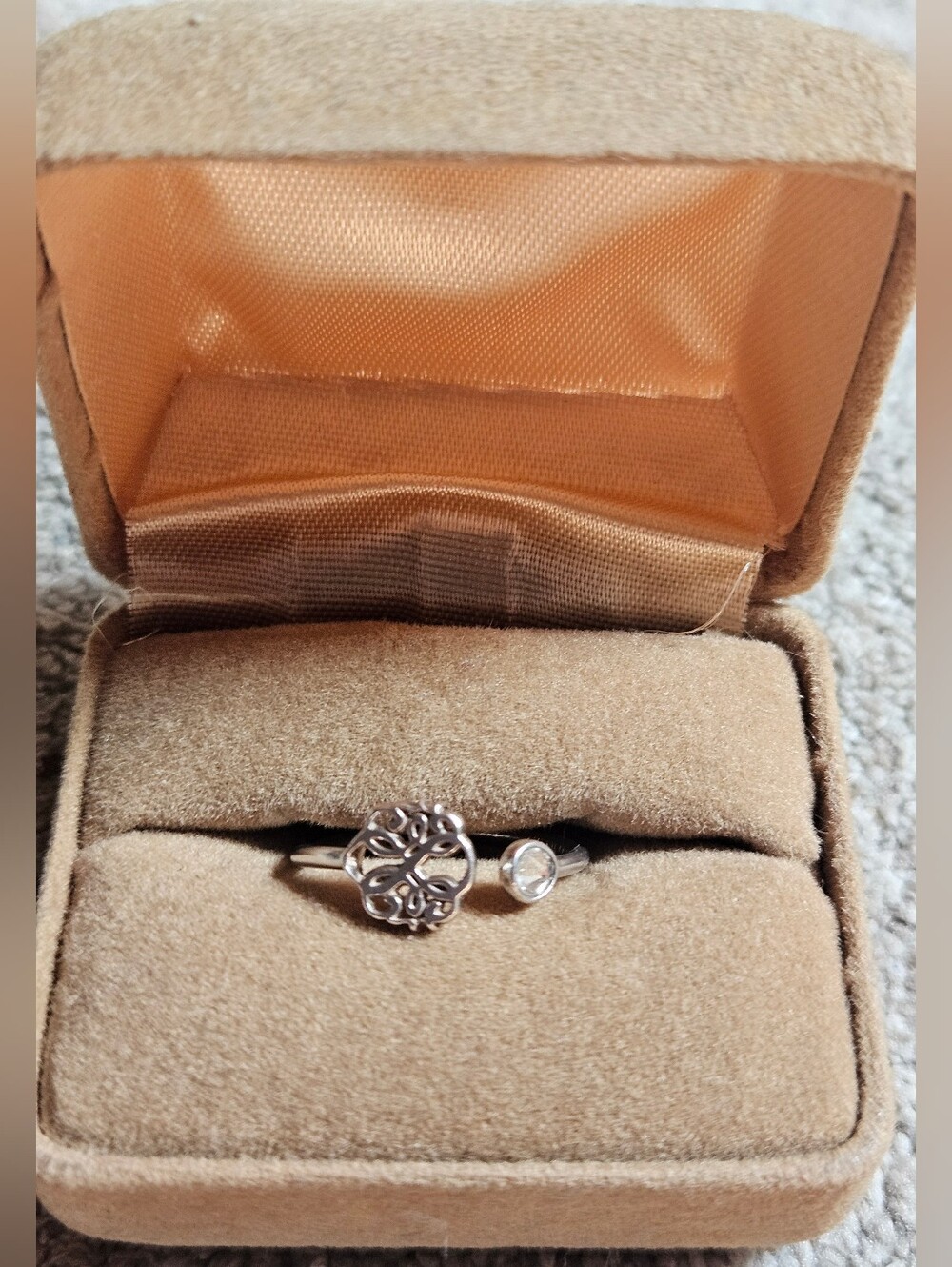 Alex And Ani Sterling Silver Floral Filigree Ring with Clear Stone Size 7